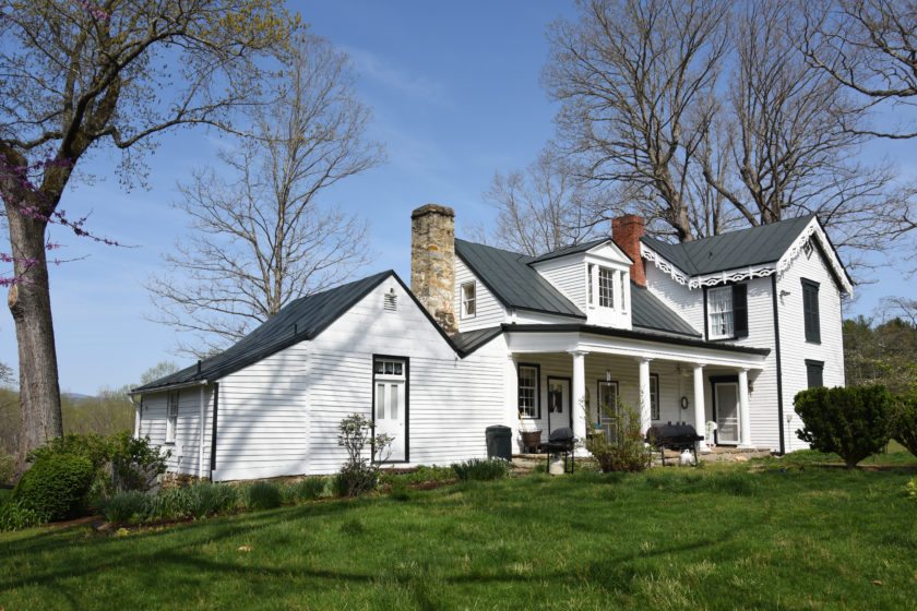 3 Bedroom Log Cabin in Rappahannock County